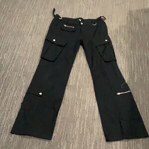 Urban Outfitters Girl’s Black Y2k Cargo Pants Low Rise